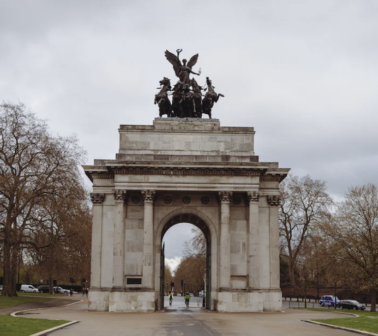 200 year old arch spray painted orange, conservatives angry