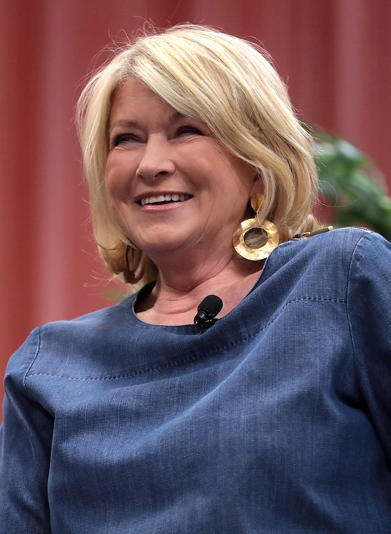 martha-stewart-doesn’t-have-curtains-in-her-home-because-she-would-never-want-to-be-sleeping-past-sunrise