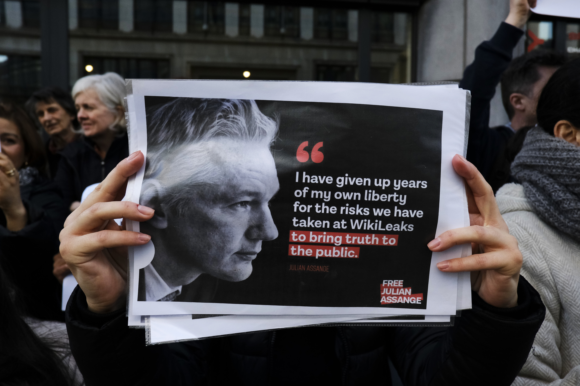 julian-assange:-final-uk-court-battle-over-us-extradition-on-espionage-charges