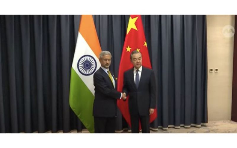 india-and-china-signal-thaw-in-relations,-both-keen-to-move-forward