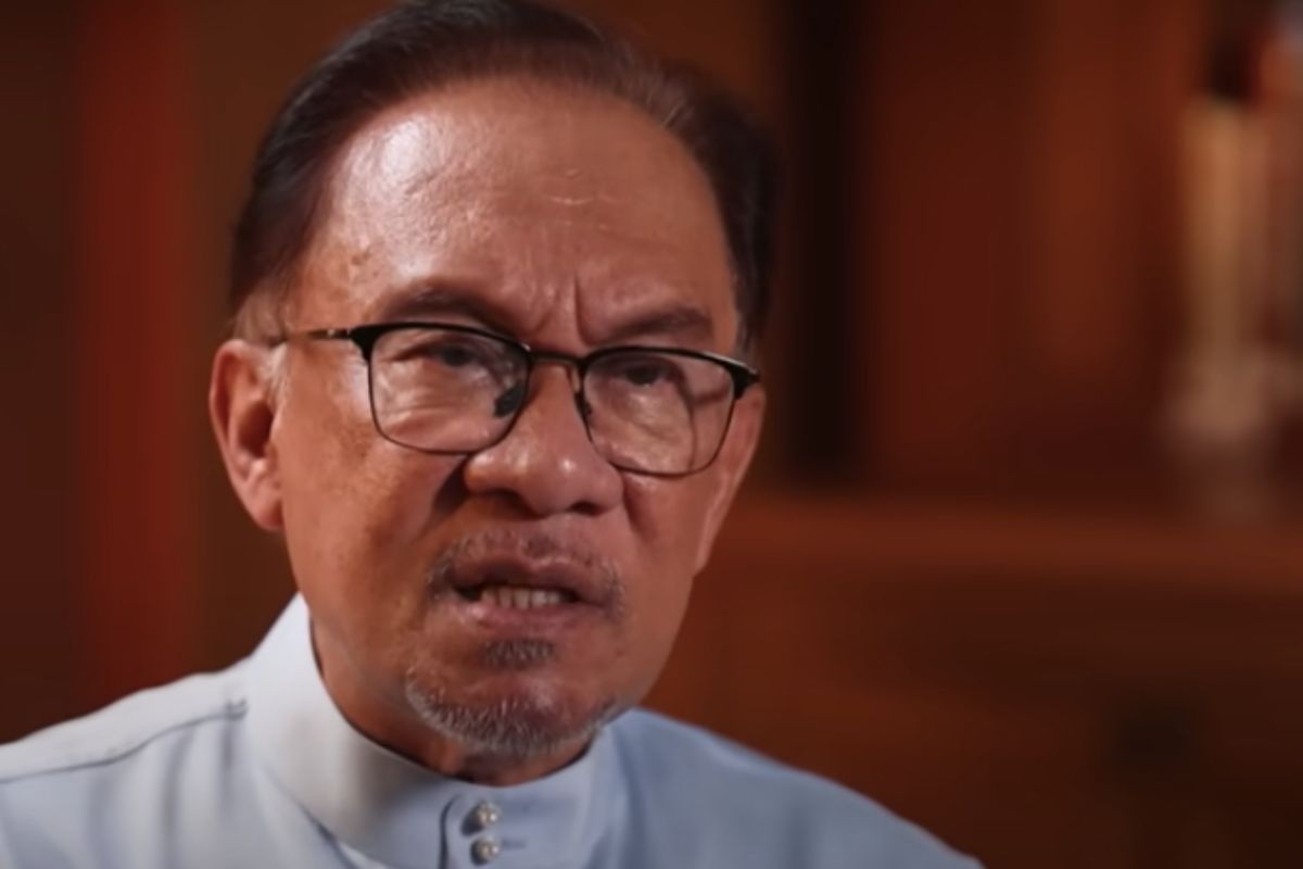 malaysia’s-anwar-ibrahim-accused-of-political-vendetta-amid-anti-corruption-probes