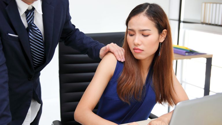 Should I report my employer? — Woman asks after her boss tells her, “I’d grab you, chain you, and lock you in the house”